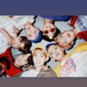 Meet your Posher, Pink lip gloss